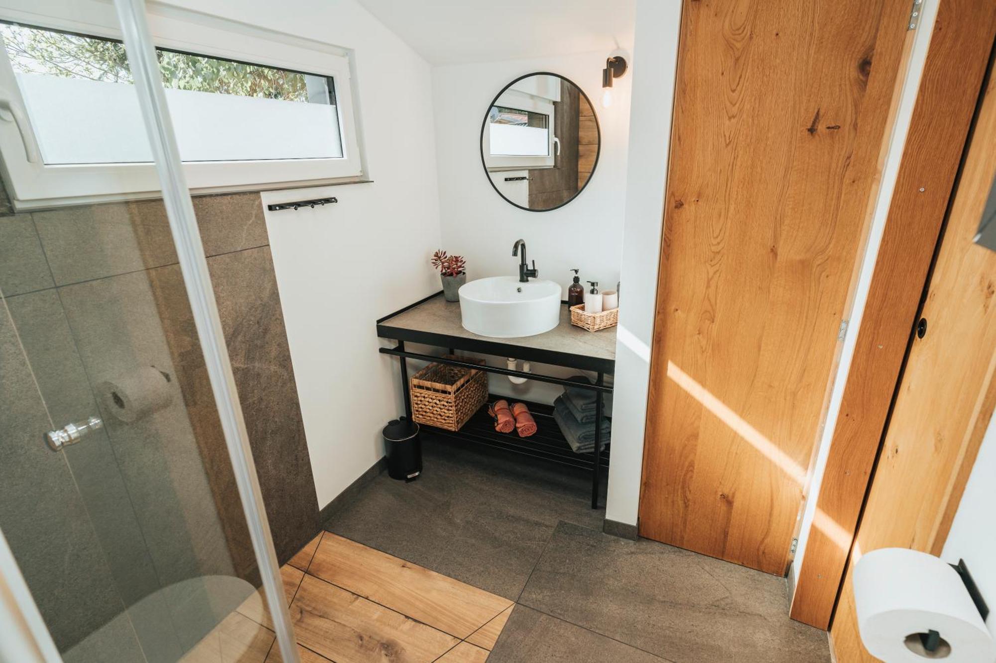 Modernes Tinyhouse Trailer Cabins Am Waldrand - Mit Seezugang Eging Exterior foto